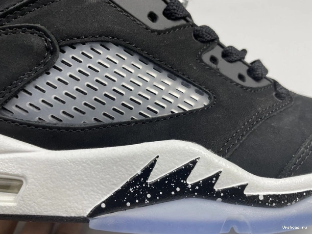 Jordan CT4838-011 5 “Oreo” Air 1127